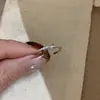 Popular en Xiaohongshu, anillo de diamante Beuus simple para mujer, simple y elegante, anillo versátil para el dedo índice, anillo exquisito y de alta gama