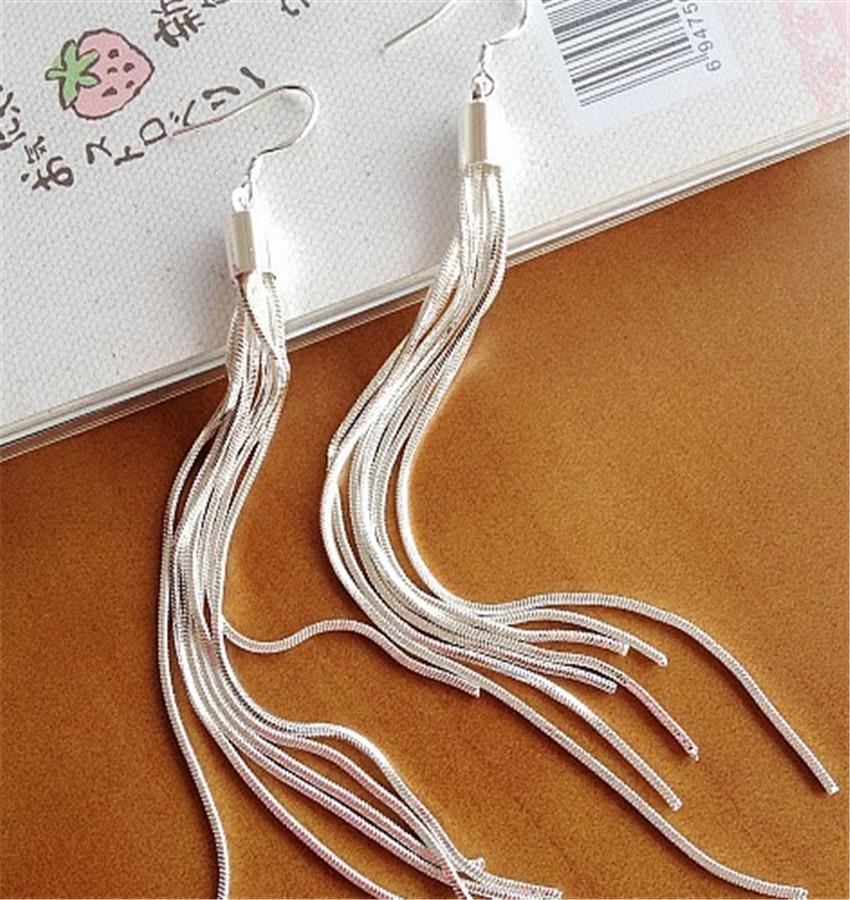 2810086557_2015849199