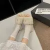 Zapatillas de borrego gruesas y súper populares, de moda, para mujer, adecuadas para otoño e invierno, con un toque de alta gama, zapatillas sin cordones de nuevo estilo