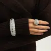 Pulseira Punk Transfronteiriça Europeia e Americana de Resina com Rebites e Strass, Anel de Pulseira Circular Aberto Personalizado em Gradiente Âmbar