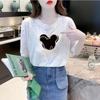 Camiseta Feminina de Verão Gola Redonda Manga Curta Seda Gelo 2025 Nova Solta e Versátil Estilo Coreano Estampa de Coração Top de Manga Curta Moderno