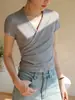 Camiseta de Manga Curta com Decote Cruzado de Alto Padrão para Mulheres, Novo Design Verão 2026, Caimento Justo, Que Marca a Cintura, Top que Valoriza a Silhueta