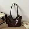 Bolso de mujer simple, de gran capacidad y moderno, nuevo bolso de hombro tipo tote vintage para el verano 2026, bolso casual de alto valor para ir al trabajo