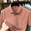 Entrega transfronteriza de nuevas camisetas de manga corta para hombre de verano, polos de alta gama con cuello camisero, holgados y casuales con bolsillos reales