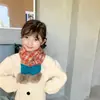 Bufanda de Punto con Bolas de Lana y Cuadrícula Tianzi para Niños, Cálida para Otoño e Invierno, para Niños y Niñas, Estilo Coreano, Conjunto de Bufanda de Moda, Niños de Moda