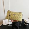 Bolso de Cadena Acolchado Estilo Chanel Transfronterizo para Mujer, Nuevo Bolso de Hombro Versátil Primavera/Verano 2026 con Acabado de Alta Gama, Bolso Cruzado tipo Cubo