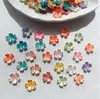Nuevo Estilo Flor de Cerezo Estampada en Oro con Bordes Dorados y Plateados 15 mm Pétalos Perlados de Dos Tonos Materiales Hechos a Mano para Bricolaje Accesorios para el Cabello de Estilo Antiguo Ramo