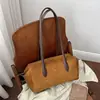 Bolsa de Ombro Única de Grande Capacidade com Blocos de Cor Transfronteiriça Estilosa Fashionável Tendência Bolsa de Axila Bolsa de Almofada de Pelúcia Camurça Casual de Alta Qualidade