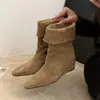 Botas de tornozelo estilo retrô, com salto oculto, estilo Western, bico quadrado, versátil para o outono, efeito emagrecedor, botas femininas, coleção 2026