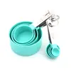 Venta al por mayor de fábrica Juego de 8 cucharas medidoras de acero inoxidable con mango de silicona Juego de tazas y cucharas medidoras Herramientas para hornear Pastel