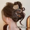 Presilhas de cabelo de pelúcia para outono e inverno para mulheres, acessórios de cabelo de luxo leve e de alta qualidade, presilhas elegantes para penteados presos, presilhas tipo tubarão estilo coreano para a parte de trás da cabeça