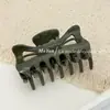 Pinza para el cabello geométrica degradada color verde militar estilo coreano con un toque de alta gama, pasador irregular, pinza de tiburón de moda para recogidos