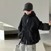 Chaqueta Cortavientos de Trabajo para Niños 2026 Nuevo Estilo Otoño, Chaqueta con Capucha Mediana y Grande para Niños, Tops Cortavientos Sueltos y Modernos para Niños