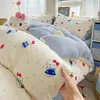 Juego de cuatro piezas de gasa de doble capa con sensación de nube de algodón puro de grado A para madre y bebé, sábana de cama con estampado floral de dibujos animados, faldón de cama, funda de edredón, juego de ropa de cama de tres piezas~