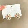 Pendientes de Perla Estilo Coreano Francés Elegante con Cierre de Plata 925 Pendientes de Gama Alta Corazón Flor Pendientes Versátiles para Mujer Venta al por Mayor