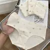 Ropa interior floral para mujer de algodón puro grado A, seda de morera antibacteriana 10A con entrepierna extendida, tiro medio, ropa interior de algodón puro para mujer, venta al por mayor