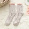 Meias de fleece de coral para mulheres inverno com veludo extra grossas para casa meias de chão inverno quentes meias de dormir fofas atacado macias