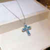 Colar Pingente Cruz de Diamante Azul Oceano, Corrente Clavícula Versátil de Alto Padrão Estilo Francês para Mulheres, Acessório Estilo Férias de Verão na Beira-Mar