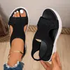 Con las Sandalias de Moda de Tacón Bajo para Mujer con Abertura en la Punta de Taladro, Disponibles en Stock Otoño 2025, Estilo Casual Fish Head Slip-On, Suministro Original Grande