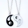 Collar con colgante de Yin y Yang en blanco y negro con costuras de Tai Chi y chismes de mejores amigos transfronterizos de Amazon
