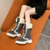 Botas de Nieve Nuevas Con Correas Cruzadas Añadidas Algodón Diseño 2026 Aumentan la Altura Suela Gruesa Versátiles de Moda Invierno Botas de Algodón Engrosadas Mujer
