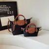 Bolsa Transversal Pequena Quadrada Retro Tendência de Nicho para Mulheres Versátil Casual para o Dia a Dia Comerciante de Comércio Exterior
