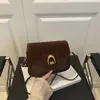 Bolsa de Axila Retrô de Nicho para Mulheres 2025 Nova Tendência Moda Estilo Coreano Pequena Bolsa Quadrada Simples Elegante Bolsa de Ombro Único Transversal