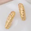 Um par de brincos geométricos estilosos em formato de pão para mulheres, personalizados, casuais, para o dia a dia