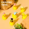 Fofo série de pato amarelo de cor sólida tridimensional novos acessórios DIY pingente de chaveiro criativo ornamentos de mesa