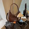 Diseño de bolso de moda transfronterizo 2026, elegante bolso de hombro y cruzado, bolso tipo empanada de nicho de gran capacidad a la moda