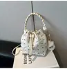 Bolsa de Ombro Fashion de Grande Capacidade para Mulheres 2025 Novo Estilo Versátil Bolsa de Mão Elegante Casual Bolsa Tote para o Dia a Dia