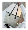 Bolsa Tote Casual Grande de Alta Qualidade para o Dia a Dia Novo Modelo Verão 2025 Estudante Aula Grande Capacidade Simples Moderna
