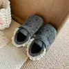 Sapatos de Algodão com Renda Boken para Meninas 2026 Outono/Inverno Novo Sapatos de Algodão de Cor Sólida com Bolinhas Forrados com Lã Quentes