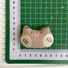 Broche Novo de Animal de Desenho Animado Outono e Inverno Tecido Boneca de Algodão Acessórios Roupas Infantis Meia-calça Chapéu Pingente Decorativo di