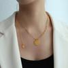 Europeo y Americano Marka tendencia viento caliente chica engranaje colgante letra borla collar acero de titanio chapado en oro de 18K joyería al por mayor