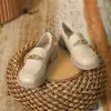 Novedad Primavera Verano 2026 Estilo Retro Suela Gruesa Tacón Metálico Casual Estilo Británico Tacón Grueso Mocasines para Mujer