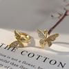 Exquisitos pendientes de mariposa pequeños con hebilla de oreja de alta calidad con temperamento de mariposa, pendientes de diseño versátil para viajeros
