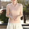 Estilo nuevo de verano algodón puro cuello camisero casual manga corta tejido calado moda torsión delgado corte ajustado camiseta top para mujer
