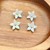 Uma Variedade de Mini Pétalas de Resina Pequenas Creme Pulseira Trançada com Contas Feita à Mão Pingente Material Enrolado Acessórios DIY