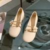 Sapatos Pequenos de Couro Macio com Solado Macio 2025 Verão Nova Moda Artísticos Florais Sapatos Mary Jane Boca Rasa Mocasins Confortáveis