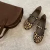 ¡En stock, se envía al instante! Zapatos de Salón Individuales con Estampado de Leopardo para Mujer con Tacón Oculto de 5 cm, Zapatos Mary Jane Primavera/Verano, Bailarinas de Tacón Grueso