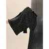 Camiseta Interior de Punto de Polka Dot en Contraste con Borde de Hongo, Top de Cuello Alto Medio Otoño e Invierno, Mangas Largas Cálidas Cepilladas en el Hombro Derecho con Camiseta para Mujer