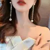 Un Par de Aretes Largos con Borlas y Perlas, Elegantes y Únicos Aretes de Cadena, Accesorios para Orejas de Nicho de Estilo Influencer, Modernos y Distintivos
