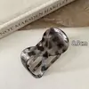 Pinza para el pelo de estampado a cuadros para mujer, nuevo modelo 2026, pinza ovalada hueca para la parte trasera de la cabeza, pinza de pico de pato grande, accesorio para el cabello de alta gama