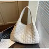 Bolso Tote Acolchado de Algodón Estilo Coreano Transfronterizo, Nuevo Bolso de Plumas de Moda, Bolso de Hombro para el Hombro de Gran Capacidad para Viajeros, para Mujeres