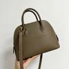 Bolsa de ombro transversal pequena de couro PU camada única 2024 nova moda feminina portátil moda bolsa de boliche