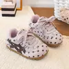 Zapatos para Niñas Pequeñas 2026 Primavera y Otoño Nuevos Suela Suave Ligeros Zapatos de Princesa con Lunares para Bebé Tenis Casuales para Bebés