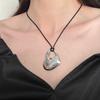 Collar de Cadena con Dije de Corazón Calado con Diseño Simple y Sentido de Lujo Ligero Ins Collar Dulce, Cool y Picante para Chica Cadena Nicho de Lujo Ligero para Clavícula