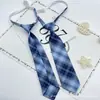 Camisa estilo preppy JK corbata cuadros azules todo a juego estilo japonés sin corbata para hombres y mujeres