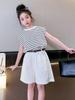 Conjunto para Meninas Verão 2024 Novo Estilo Ocidental Estilo Coreano Listrado Sem Mangas Shorts Roupa Infantil Conjunto Casual de Duas Peças para Meninas